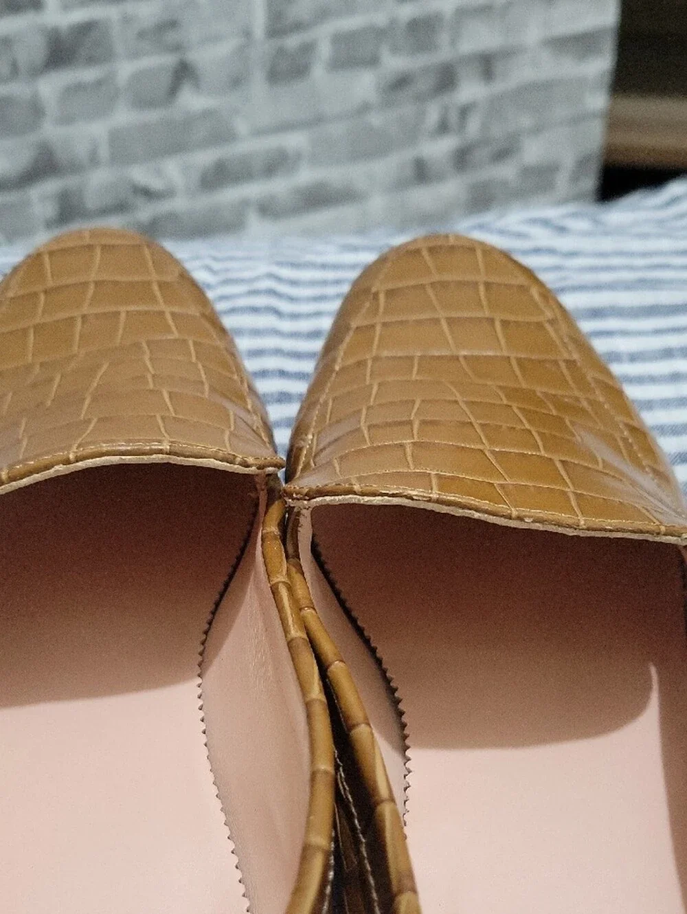 J. Crew Cecile Smoking Slipper Loafer Tan croc-embossed Womens Sz 7AQ740